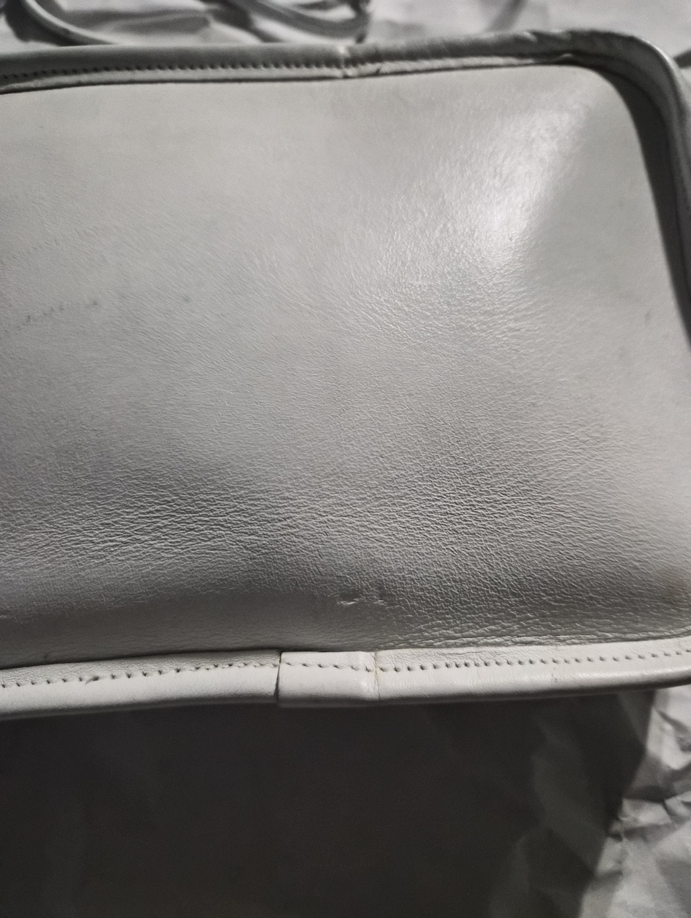 Coach - Picture 2 of 8